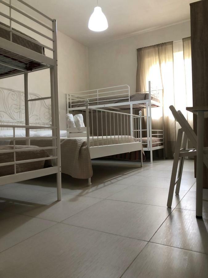B&B La Via Di Casa Сан-Леоне Экстерьер фото